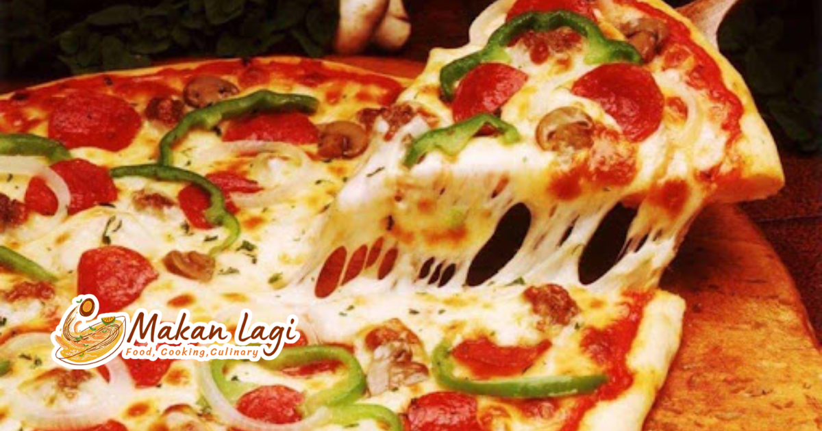 Kelezatan Pizza Tradisional Khas Italia sajian pizza tradisional Italia dengan roti tipis renyah